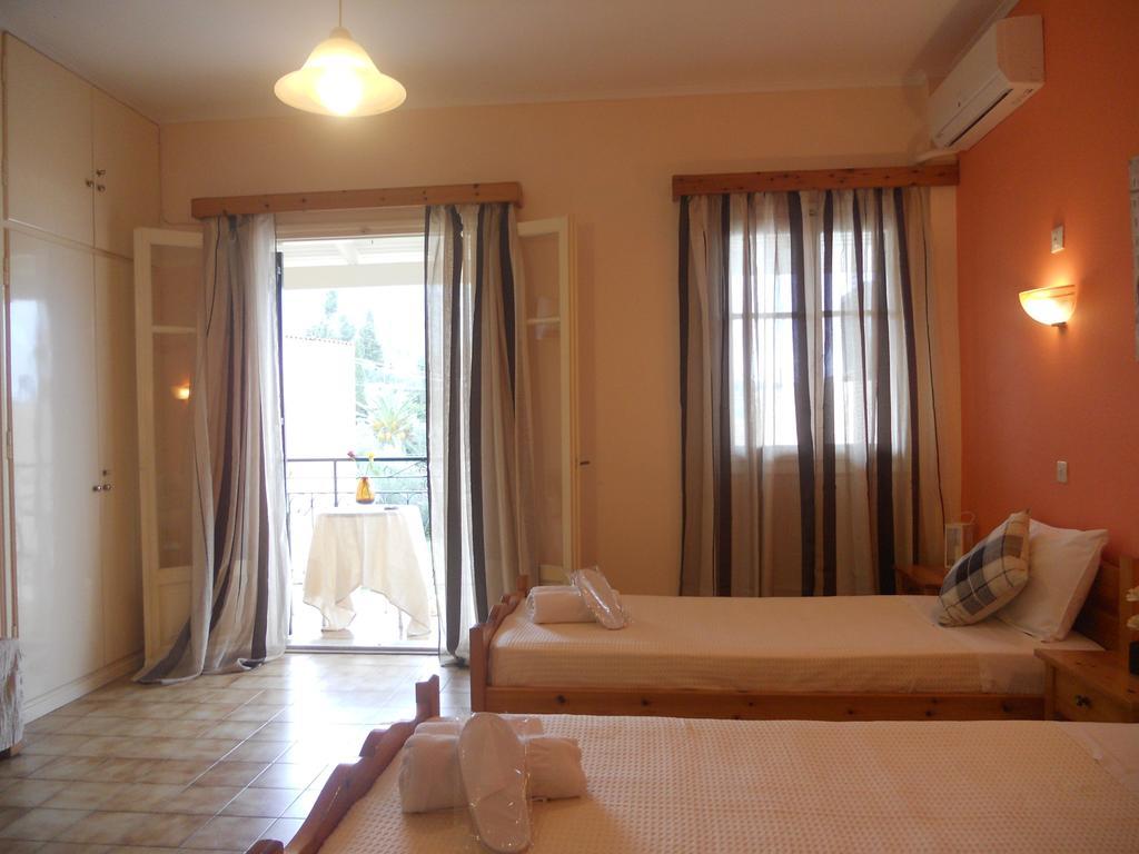 Elli Marina Studios And Apartments Benitses  Oda fotoğraf