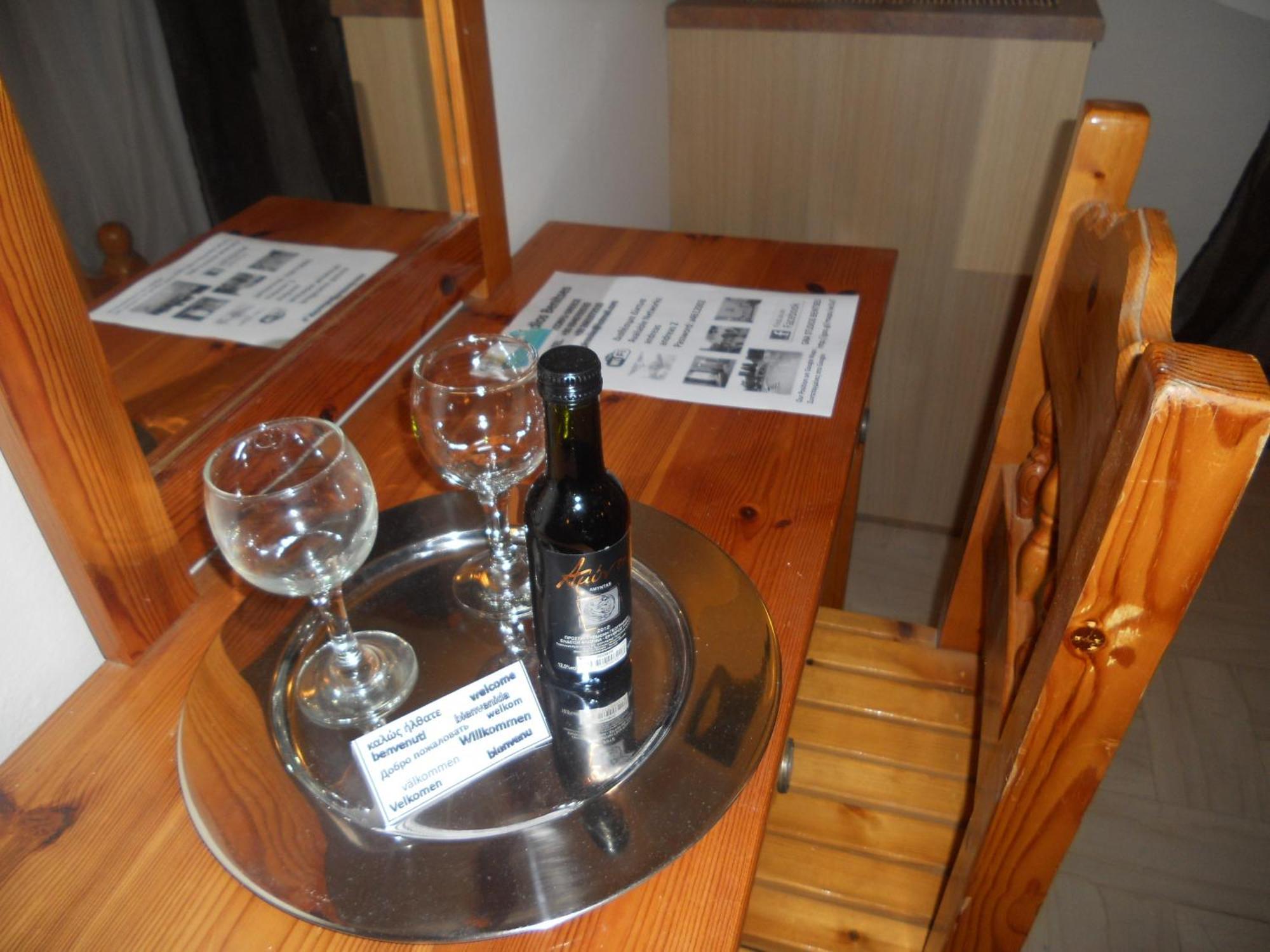 Elli Marina Studios And Apartments Benitses  Dış mekan fotoğraf