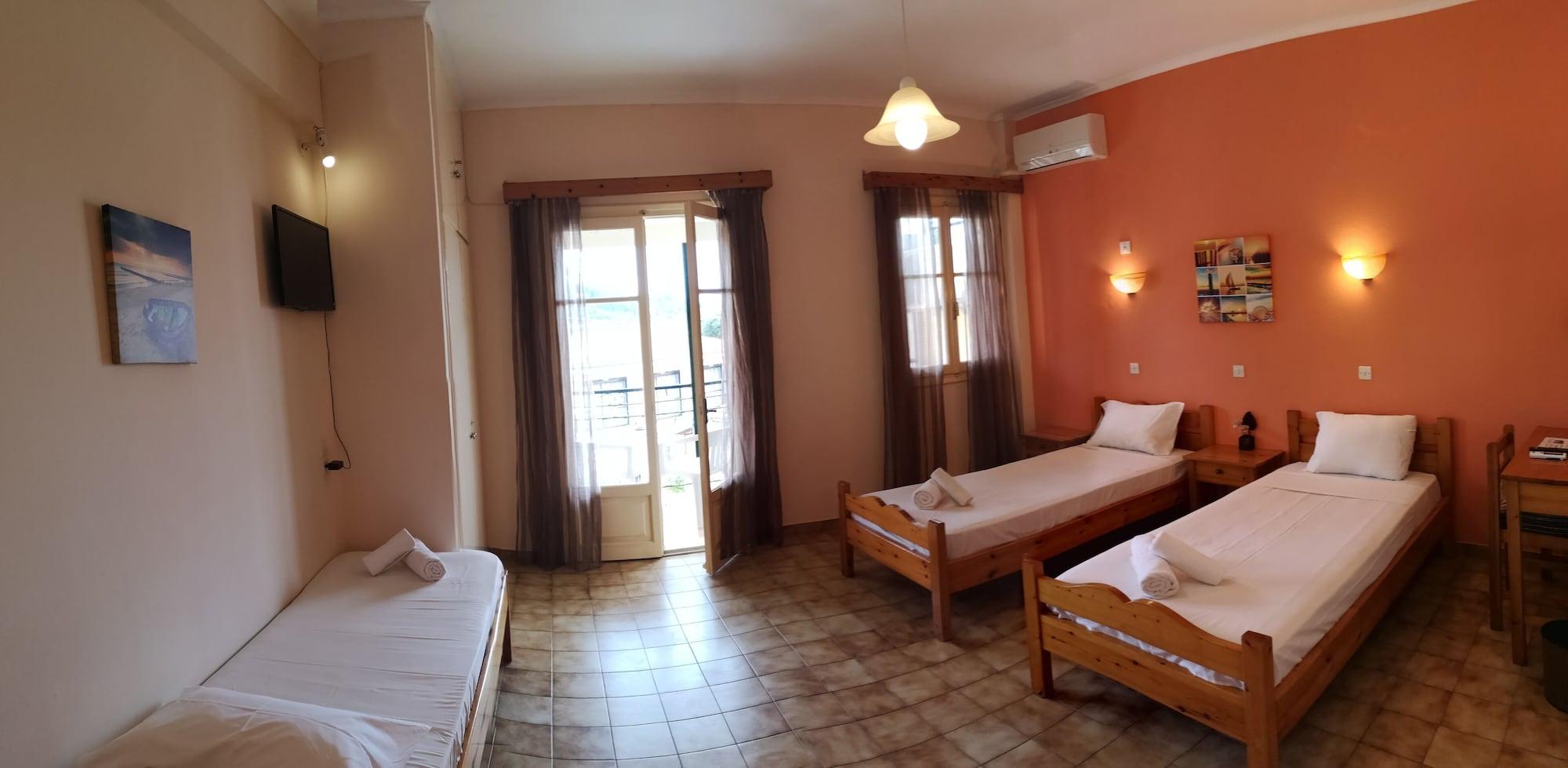 Elli Marina Studios And Apartments Benitses  Dış mekan fotoğraf