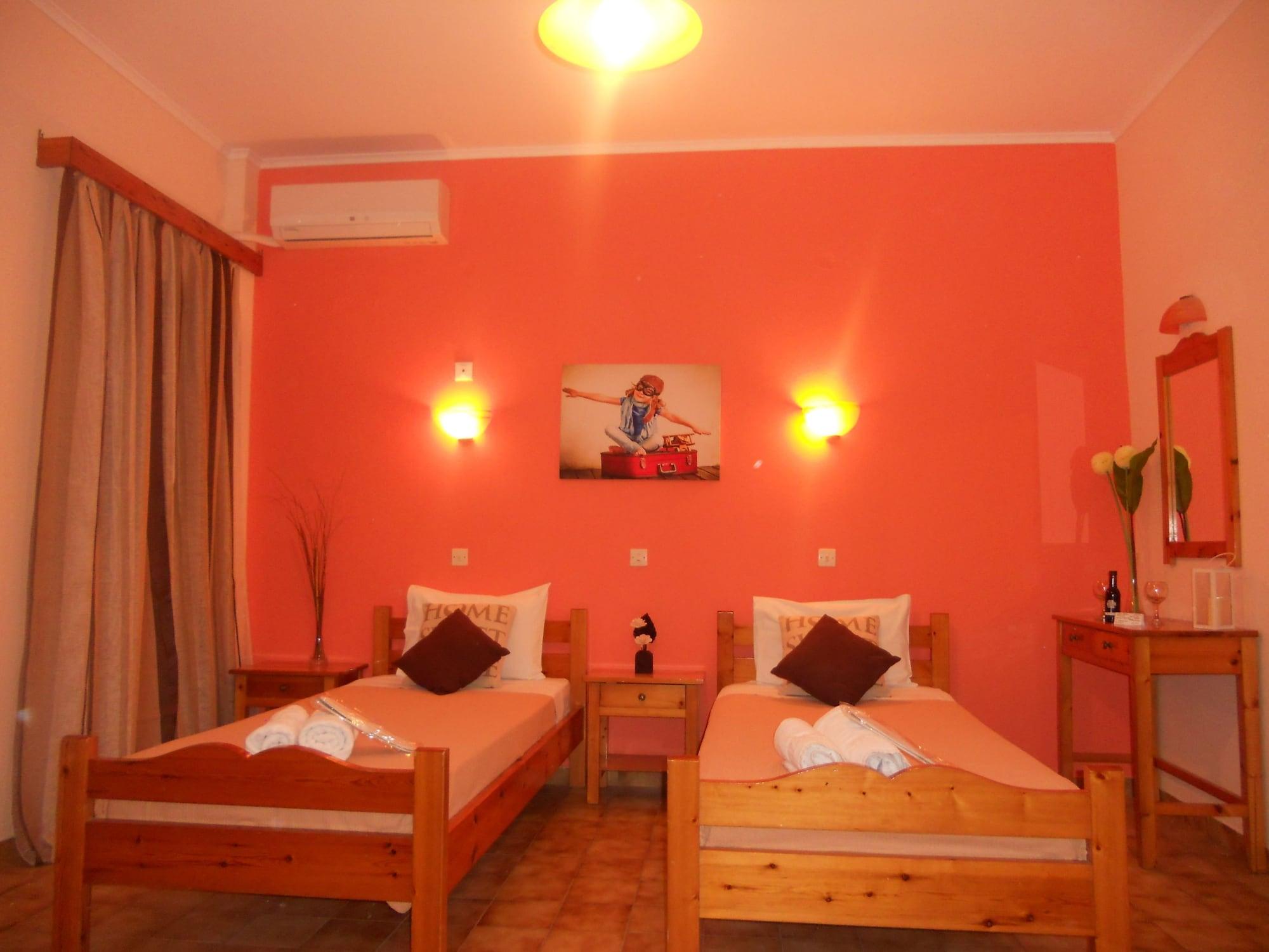 Elli Marina Studios And Apartments Benitses  Dış mekan fotoğraf