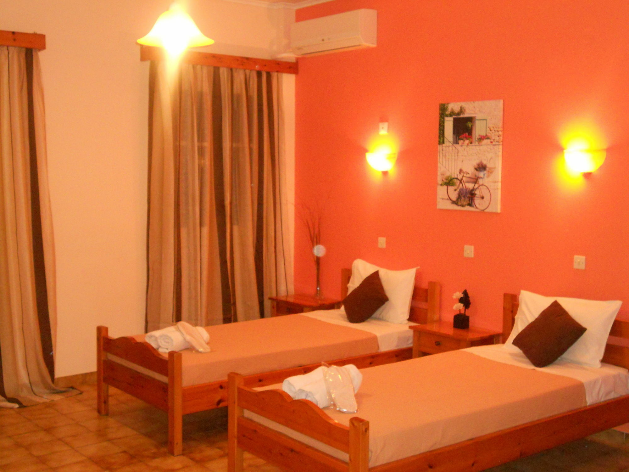 Elli Marina Studios And Apartments Benitses  Dış mekan fotoğraf