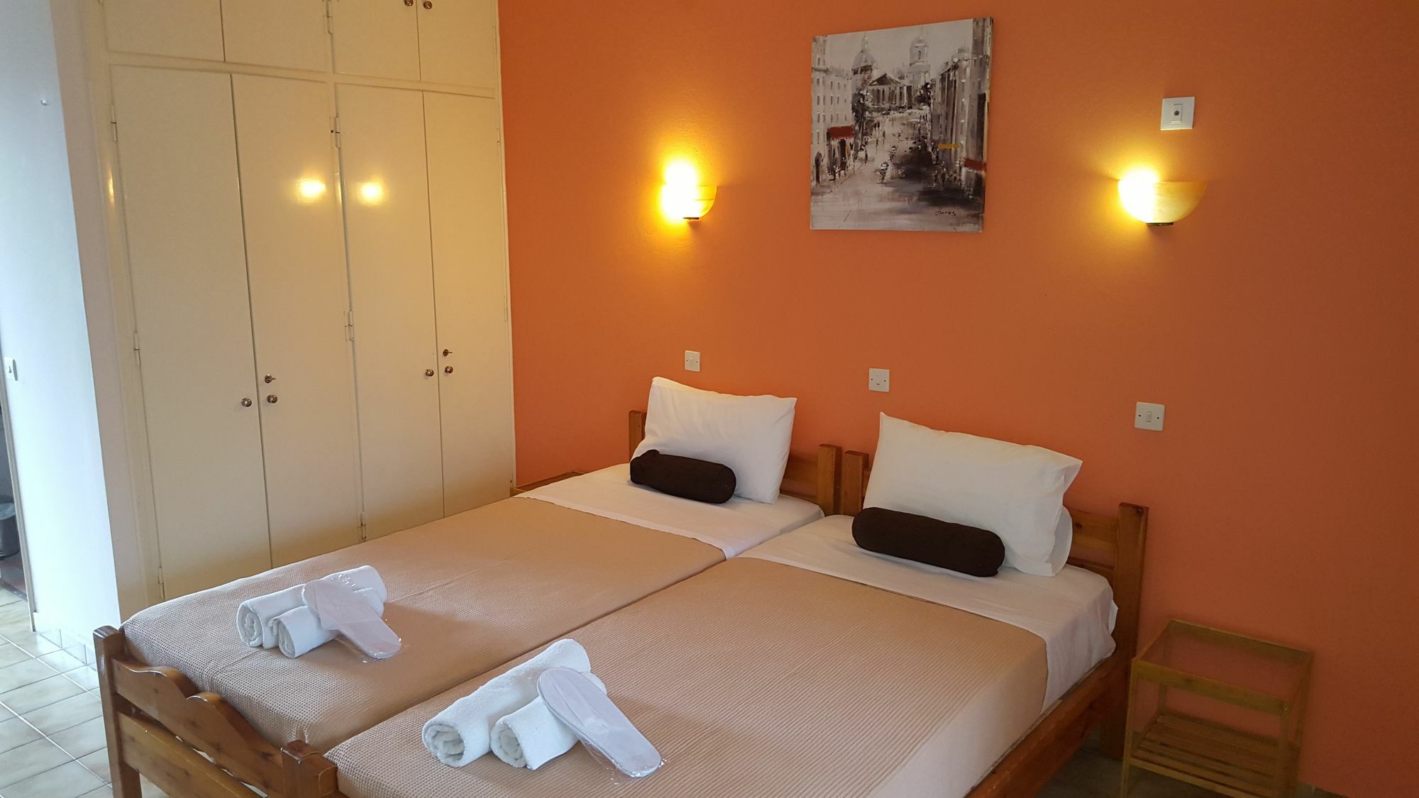 Elli Marina Studios And Apartments Benitses  Dış mekan fotoğraf