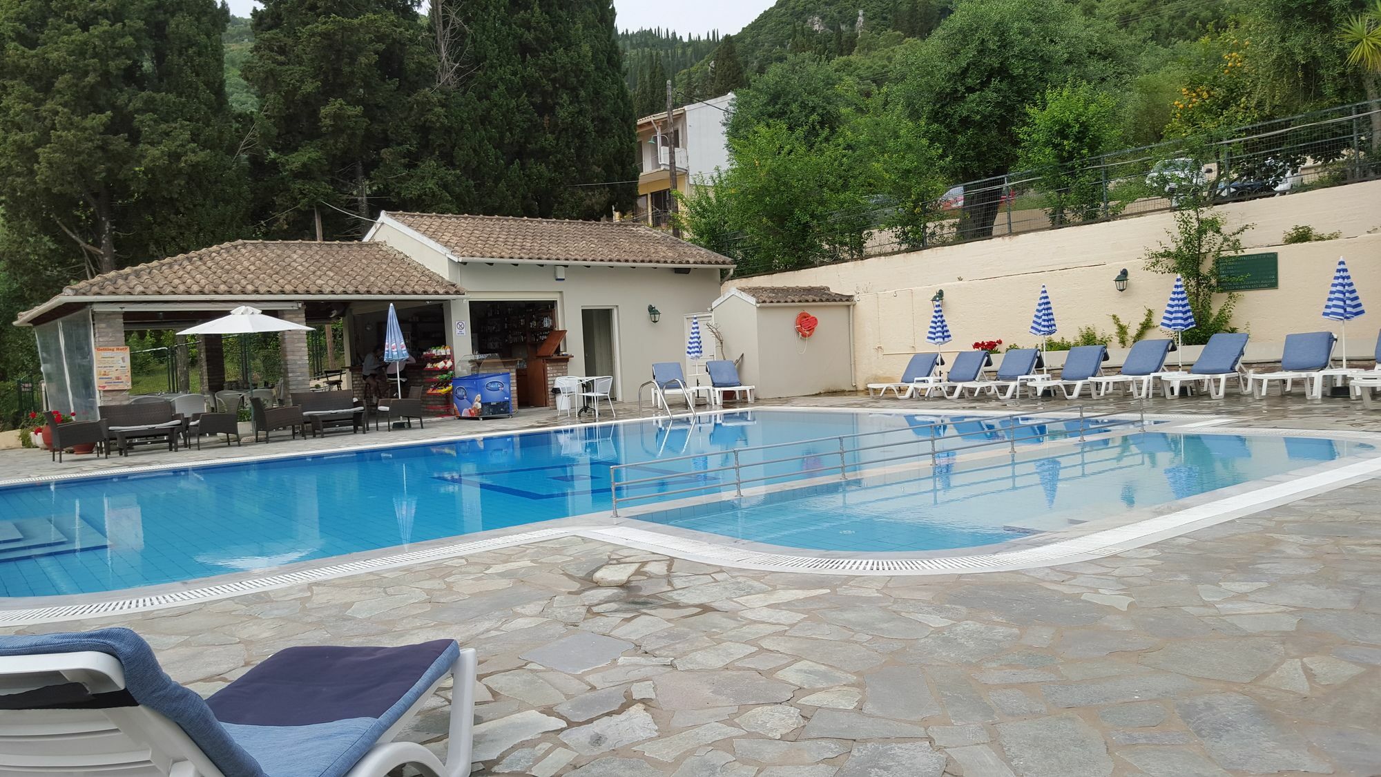 Elli Marina Studios And Apartments Benitses  Dış mekan fotoğraf