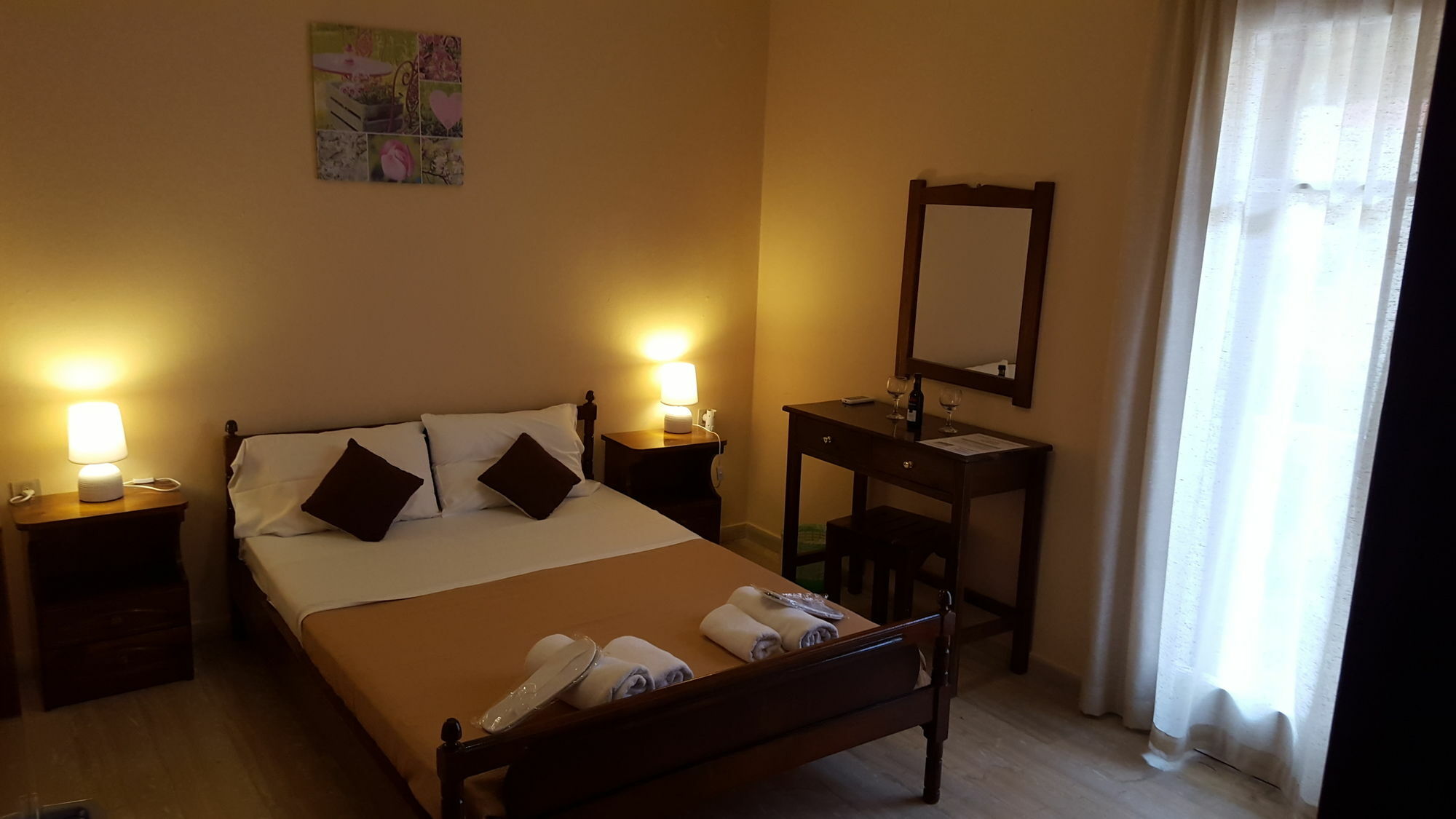 Elli Marina Studios And Apartments Benitses  Dış mekan fotoğraf